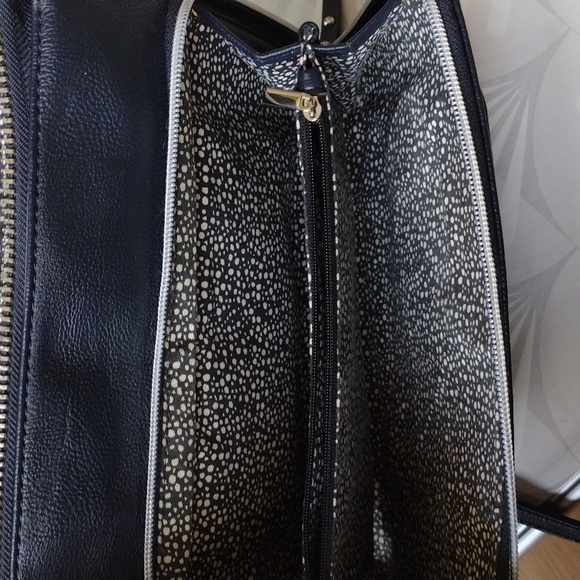 Navy Steven cross body - Picture 5 of 10